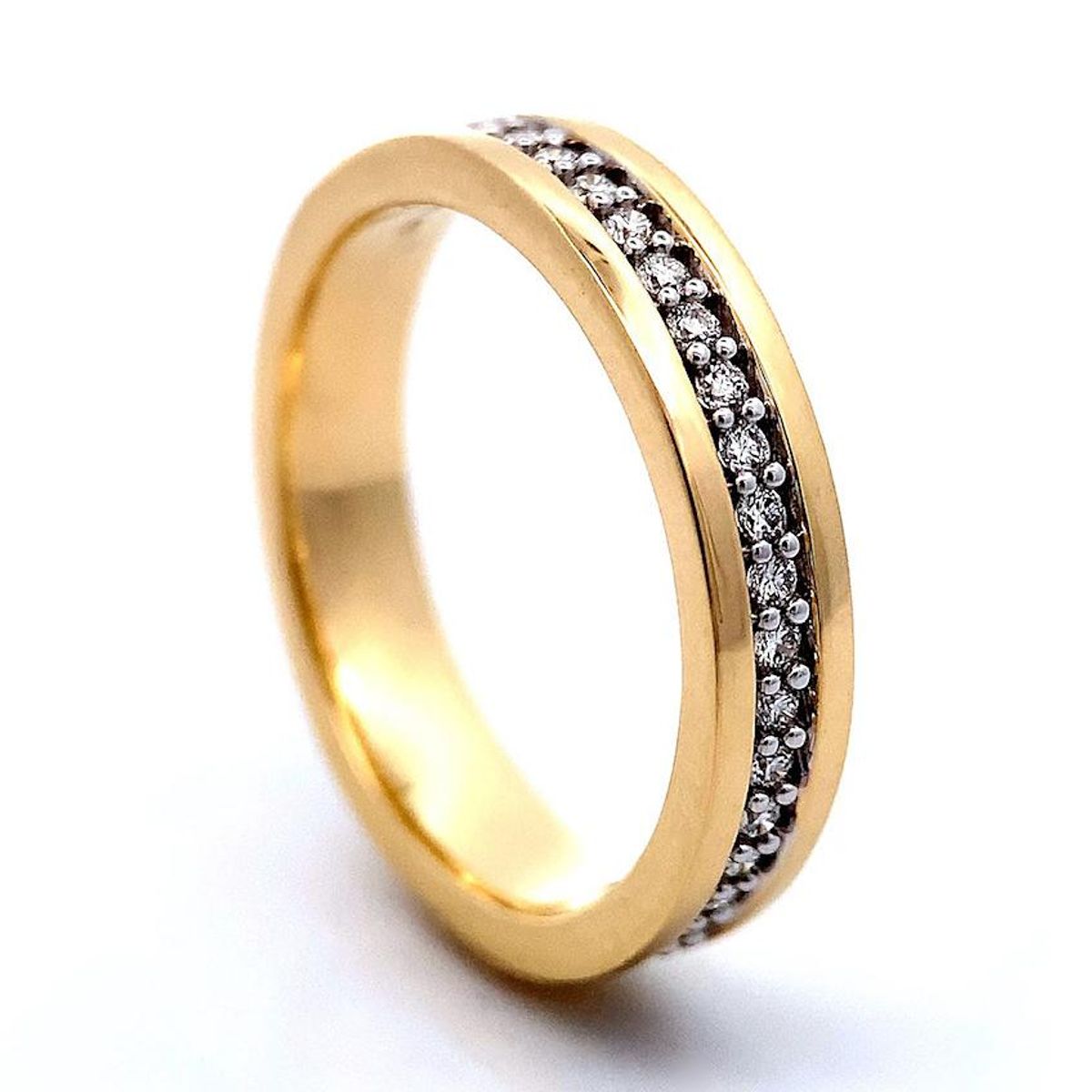 Diamantring med diamanter 0.17 carat tw.si (585)